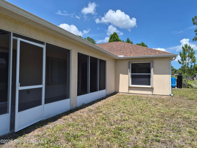 1486 Gray Street SE, Palm Bay, FL 32909