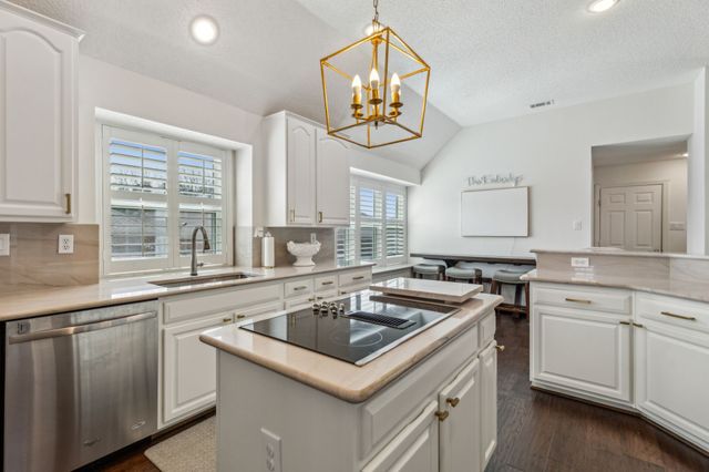 1509 Rockcliff Street, Plano, TX 75093
