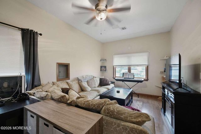526 Elwood Street, Forked River, NJ 08731