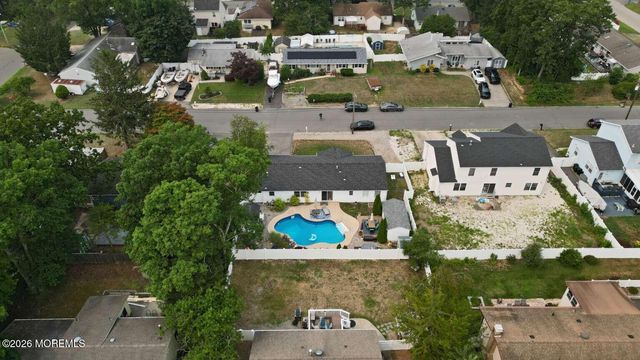526 Elwood Street, Forked River, NJ 08731