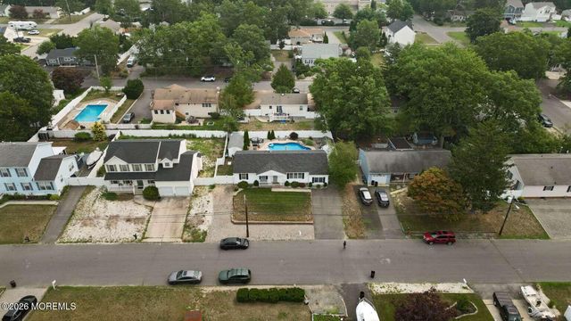 526 Elwood Street, Forked River, NJ 08731