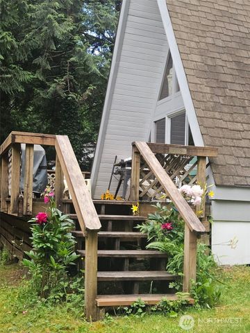 90 E falls Place E, Belfair, WA 98528