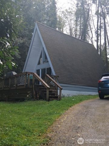 90 E falls Place E, Belfair, WA 98528