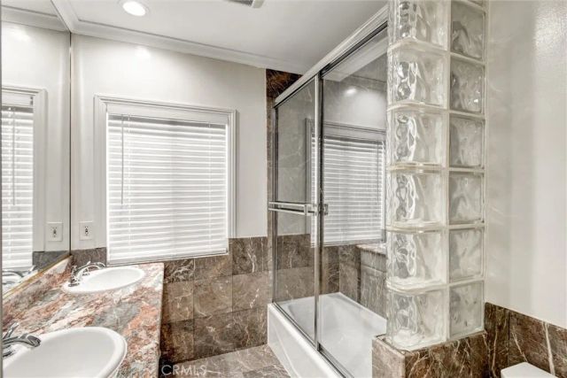 5251 124th West, Hawthorne, CA 90250