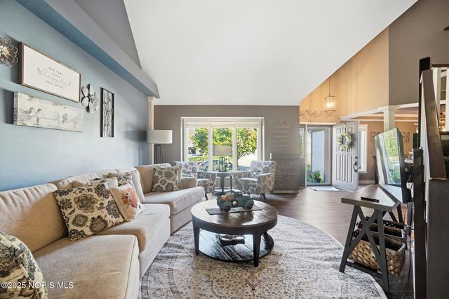 6661 Brick Yard Court, Maumee, OH 43537