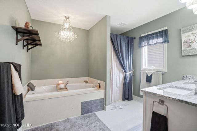 6661 Brick Yard Court, Maumee, OH 43537