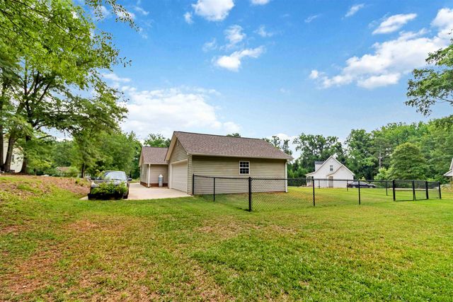 216 Eastridge Court, Cowpens, SC 29330