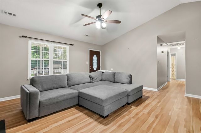 216 Eastridge Court, Cowpens, SC 29330