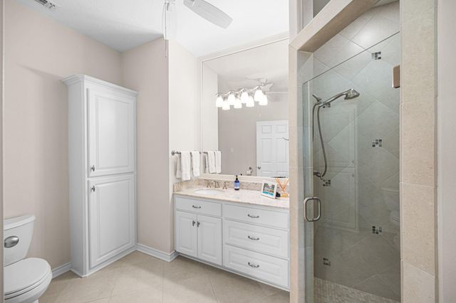 211 Golfview Drive, Richmond, TX 77469