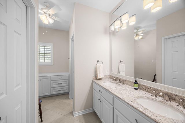 211 Golfview Drive, Richmond, TX 77469