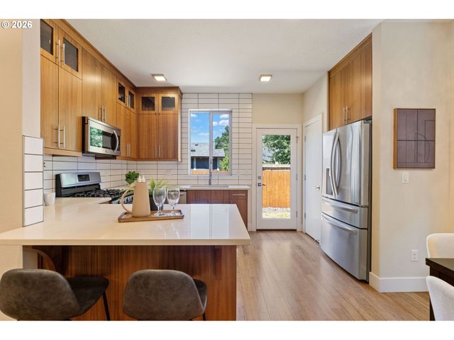 8315 Se BUSH St, Portland, OR 97266