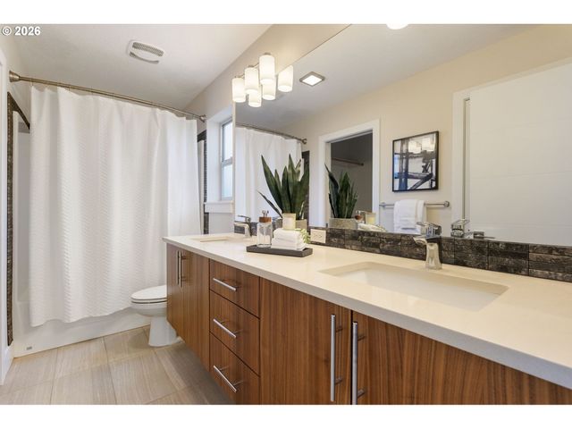 8315 Se BUSH St, Portland, OR 97266