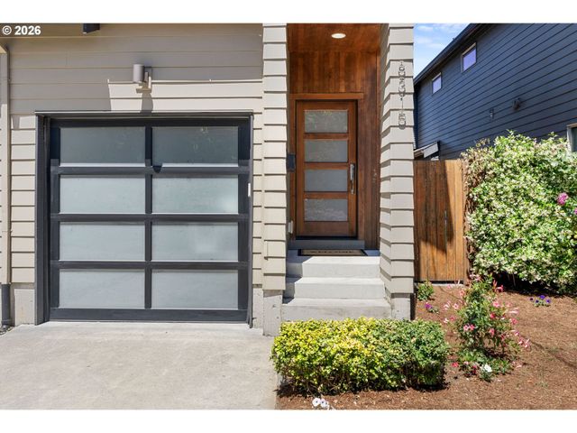 8315 Se BUSH St, Portland, OR 97266