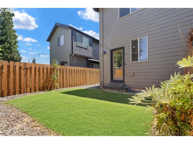 8315 Se BUSH St, Portland, OR 97266