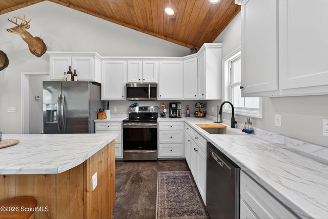 1351 Oberry Road, Waycross, GA 31503