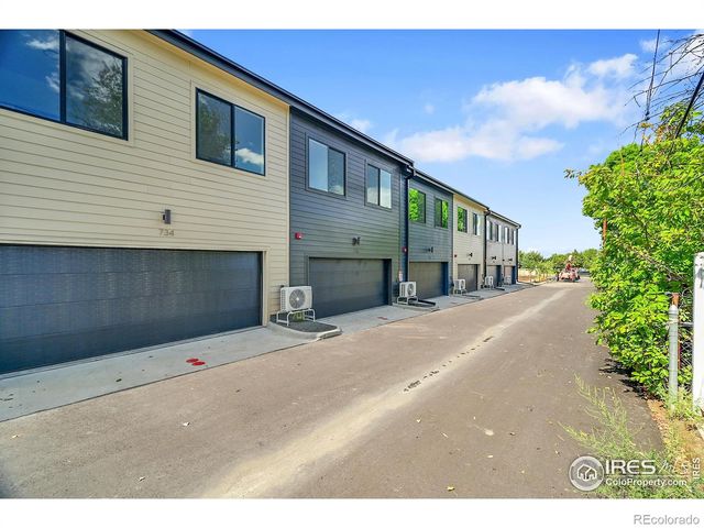 783 E County Line Road, Erie, CO 80516