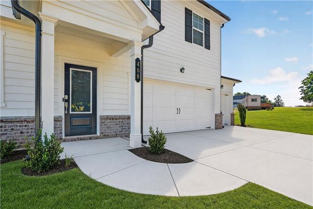 408 Panther Creek Lane, Jackson, GA 30233