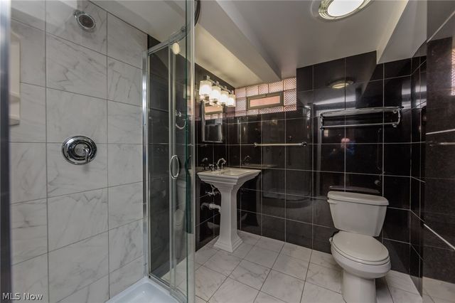 3464 Tuttle Avenue, Cleveland, OH 44111