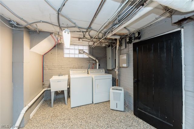 3464 Tuttle Avenue, Cleveland, OH 44111