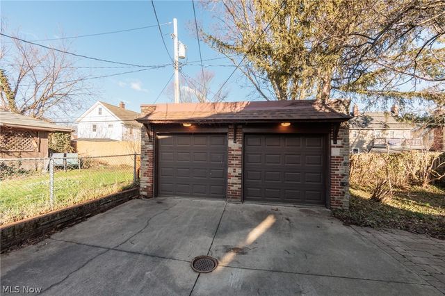 3464 Tuttle Avenue, Cleveland, OH 44111