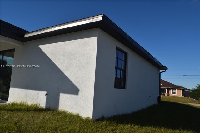 25th W 25th, Lehigh Acres, FL 33971