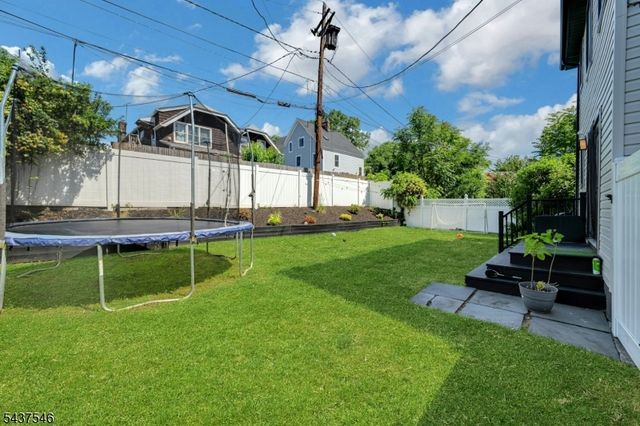 34 Cloverhill Pl, Montclair Twp., NJ 07042