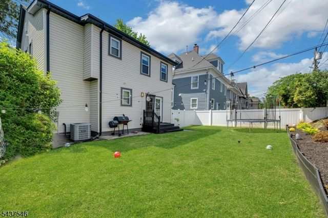34 Cloverhill Pl, Montclair Twp., NJ 07042