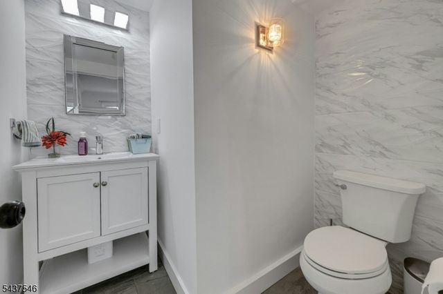 34 Cloverhill Pl, Montclair Twp., NJ 07042