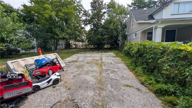 4015 E 142nd Street, Cleveland, OH 44128