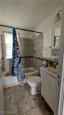 4015 E 142nd Street, Cleveland, OH 44128