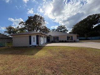 102 Newport Lane, Bullard, TX 75757