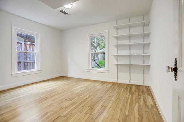 3919 Amherst Street, West University Place, TX 77005
