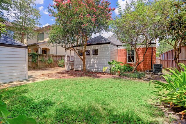 3919 Amherst Street, West University Place, TX 77005