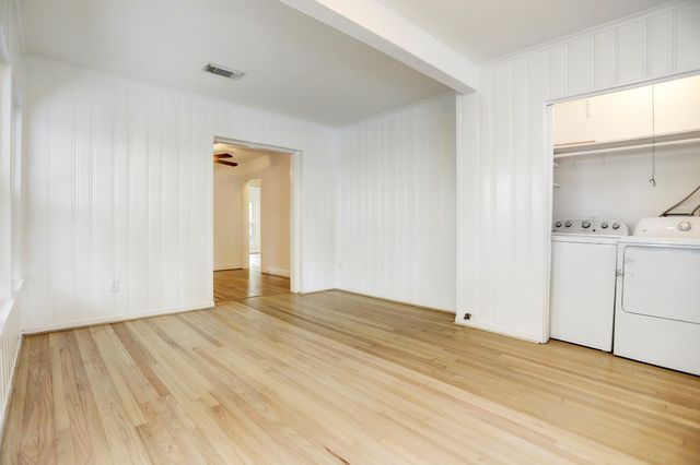 3919 Amherst Street, West University Place, TX 77005