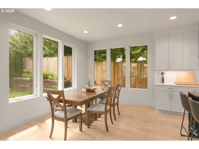 1108 SPRUCE St, Lake Oswego, OR 97034