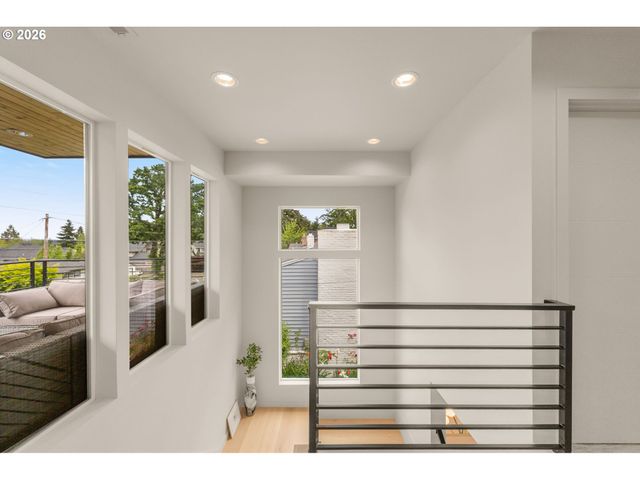1108 SPRUCE St, Lake Oswego, OR 97034