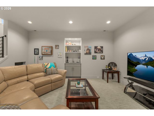 1108 SPRUCE St, Lake Oswego, OR 97034