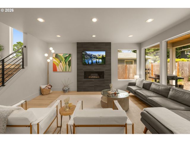 1108 SPRUCE St, Lake Oswego, OR 97034
