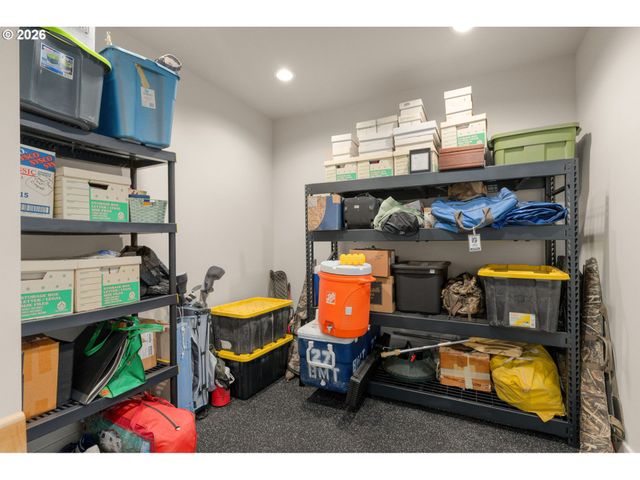 1108 SPRUCE St, Lake Oswego, OR 97034