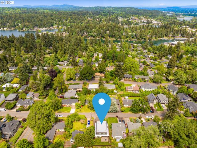 1108 SPRUCE St, Lake Oswego, OR 97034