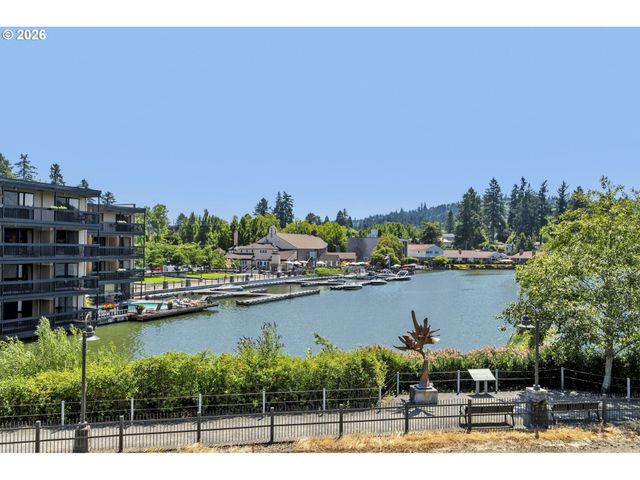 1108 SPRUCE St, Lake Oswego, OR 97034