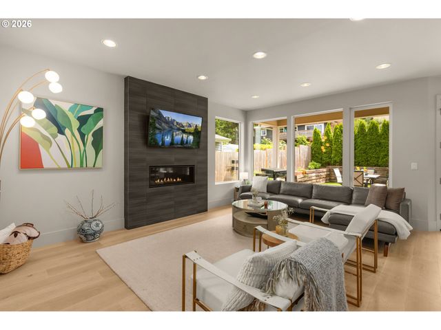 1108 SPRUCE St, Lake Oswego, OR 97034