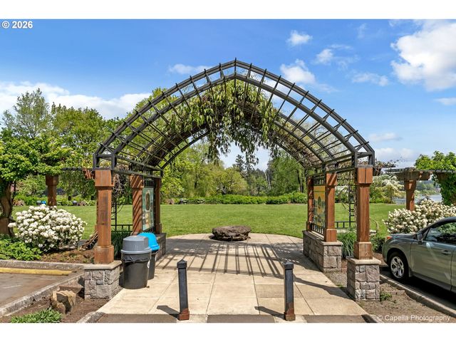 1108 SPRUCE St, Lake Oswego, OR 97034