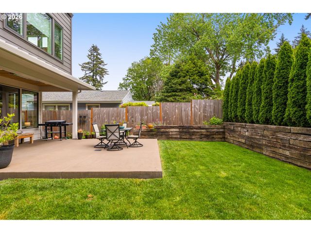 1108 SPRUCE St, Lake Oswego, OR 97034