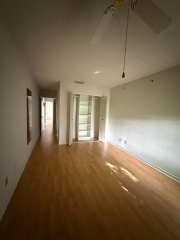 5933 FOREST HILL Boulevard 3, West Palm Beach, FL 33415