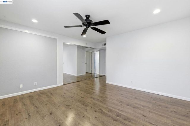 300 N Civic Drive 402, Walnut Creek, CA 94596