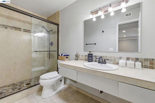 300 N Civic Drive 402, Walnut Creek, CA 94596