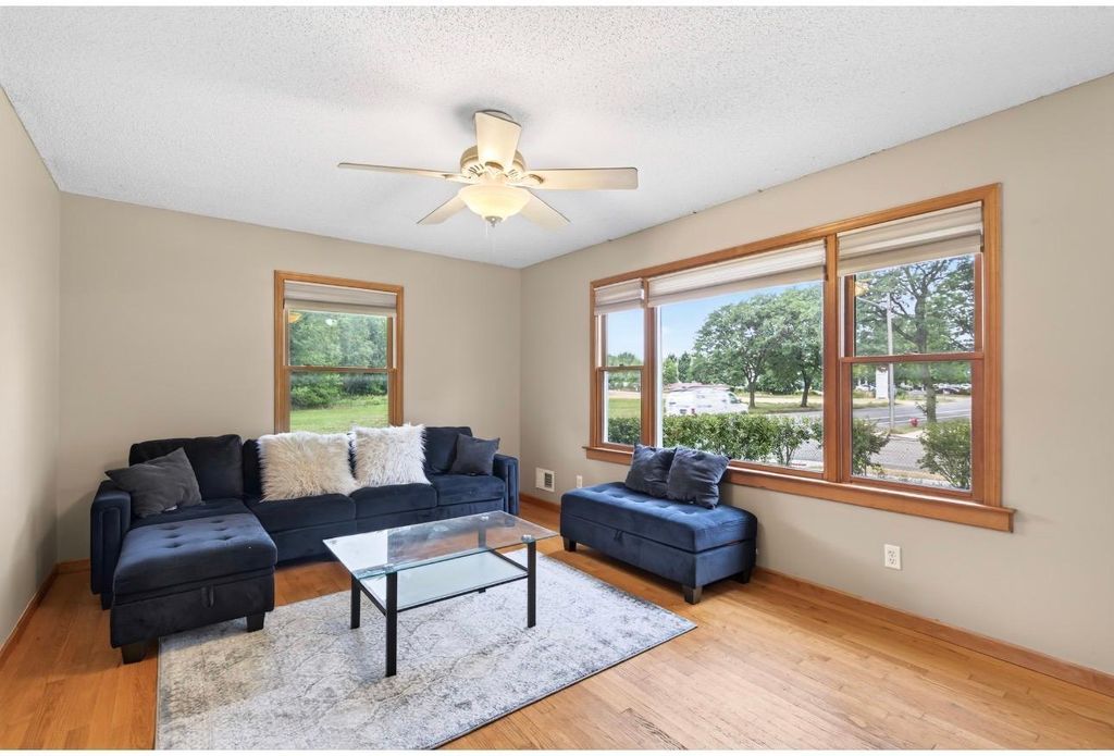 4900 Thomas Avenue N, Minneapolis, MN 55430 — photo 2