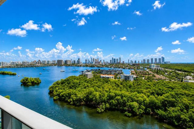 16385 Biscayne Boulevard 1920, North Miami Beach, FL 33160