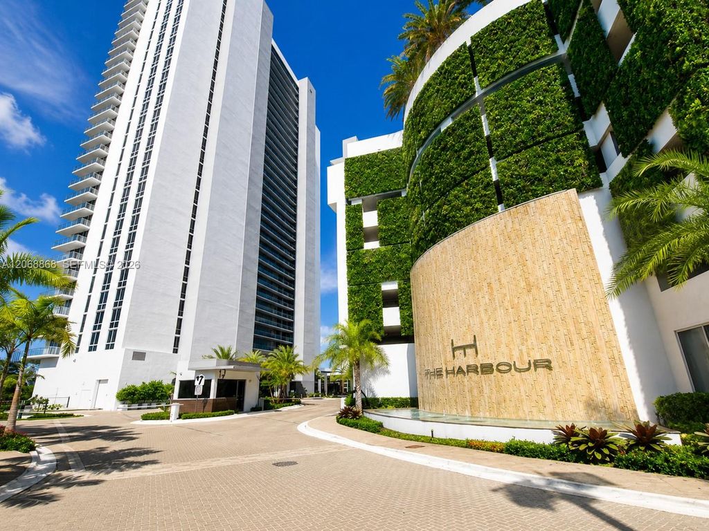 16385 Biscayne Boulevard 1920, North Miami Beach, FL 33160